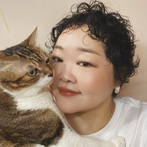 Lauren Lee 羅雲李|專業化妝師|美妝|護膚|生活