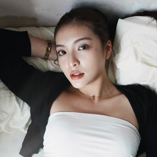 P E N E L O P E 細 寶🐚 | Model | Beauty | Fashion🫧