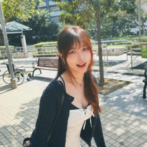 Yannie🦖
